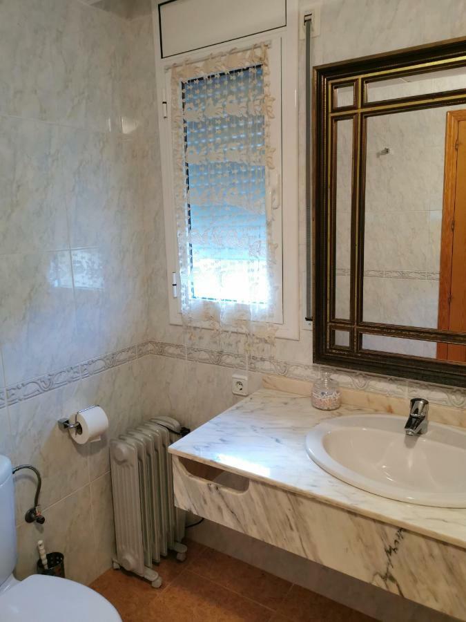 Hostal Residencia Celma ซันต์การ์เลสเดลาราปีตา ภายนอก รูปภาพ