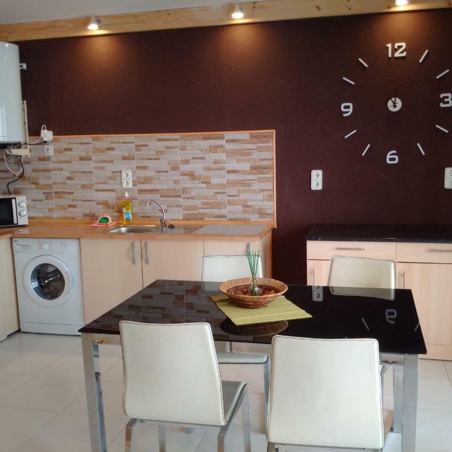 Hostal Residencia Celma ซันต์การ์เลสเดลาราปีตา ภายนอก รูปภาพ